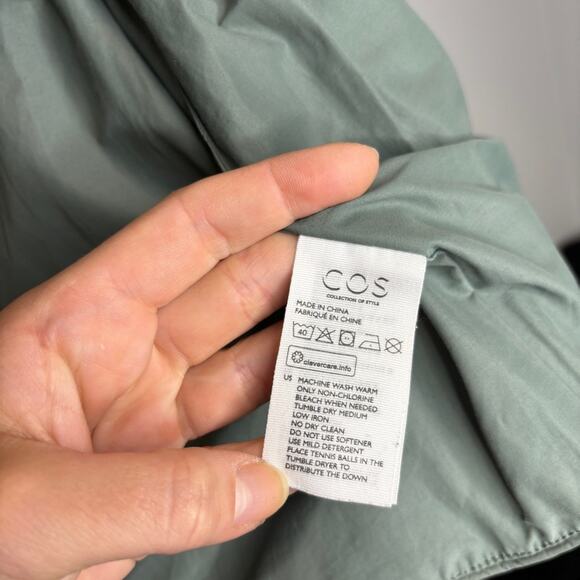 COS Quilted Down Puffer Vest - Picture 8 of 9